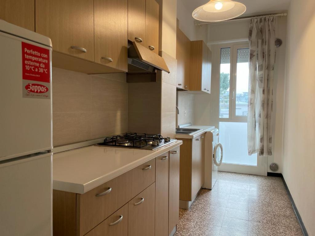 Residence Centro Commerciale - Walterigato Apartments Solo Per Famiglie Lido di Jesolo Bagian luar foto