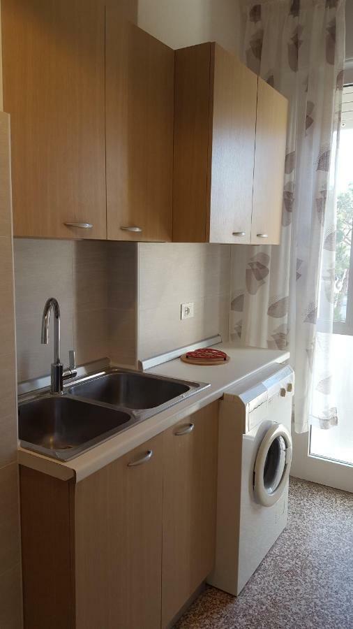 Residence Centro Commerciale - Walterigato Apartments Solo Per Famiglie Lido di Jesolo Bagian luar foto